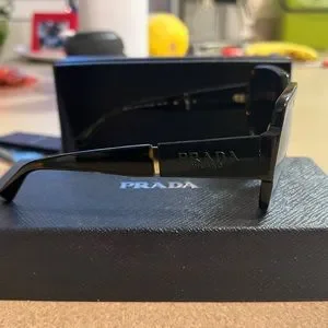 Prada | Accessories | Brand New Never Worn Prada Womens  display picture 3